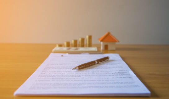 Lease,/,Rental,Agreement,Document,With,Keys,And,Pen.,Highlighted Mieterhöhungsverlangen – Wirksamkeit mittels Typengutachten